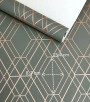 Papel de Parede Geométrico Cinza Escuro com Fio Rose Gold - Coleção Império Gold - Semi-Vinílico